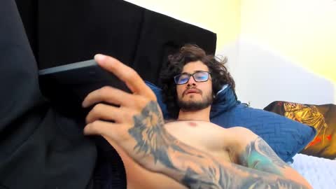 Snapshot of loggan_donnelly chatting on 25, 2, 2025 Loggan online show from 25, 2, 2025
