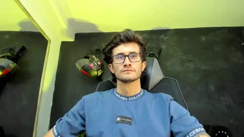 Snapshot of loggan_donnelly chatting on 10, 9, 2025 Loggan online show from 10, 9, 2025