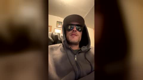 Snapshot of loggerd chatting on 12, 4, 2026 Loggerd online show from 12, 4, 2026