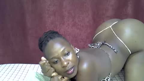 Snapshot of lola_beib chatting on 13, 5, 2026 lola_beib online show from 13, 5, 2026