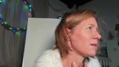 Snapshot of lola_belgium chatting on 25, 12, 2024 lola_belgium online show from 25, 12, 2024