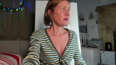 Snapshot of lola_belgium chatting on 6, 1, 2025 lola_belgium online show from 6, 1, 2025