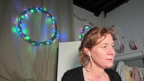 Snapshot of lola_belgium chatting on 14, 1, 2025 lola_belgium online show from 14, 1, 2025