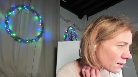 Snapshot of lola_belgium chatting on 19, 1, 2025 lola_belgium online show from 19, 1, 2025