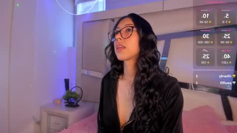 lola_js online show from 25, 11, 2025