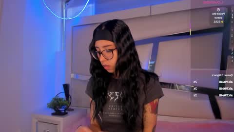 lola_js online show from 2, 12, 2025