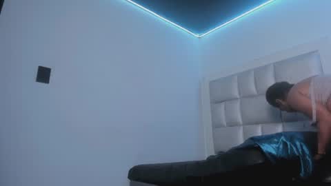 Snapshot of lola_js chatting on 18, 6, 2026 lola_js online show from 18, 6, 2026