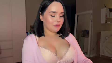 Snapshot of lola_razee chatting on 24, 7, 2026 lola_razee online show from 24, 7, 2026