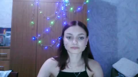 lola_sweetglow online show from 24, 6, 2026