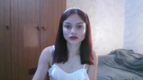 lola_sweetglow online show from 13, 7, 2026
