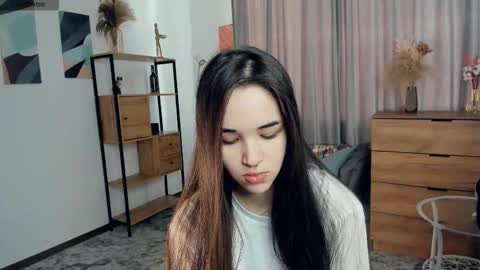 Snapshot of lola_weis chatting on 8, 2, 2026 Melina online show from 8, 2, 2026