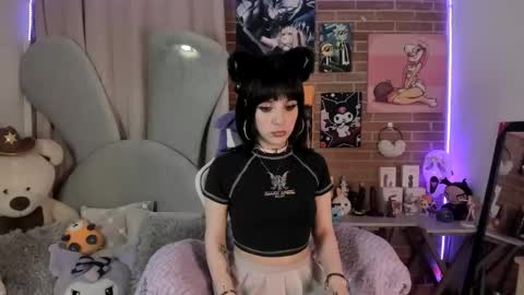 Lola Bunny online show from 14, 1, 2025