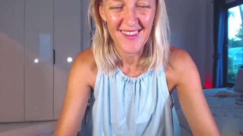 Snapshot of lolaaelita chatting on 23, 4, 2026 Lola online show from 23, 4, 2026