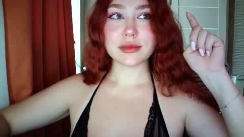 Snapshot of lolaamint_ chatting on 12, 6, 2026 LolaaMint online show from 12, 6, 2026