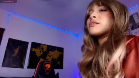 Snapshot of lolaasmith_21 chatting on 23, 7, 2026 lolaasmith_21 online show from 23, 7, 2026