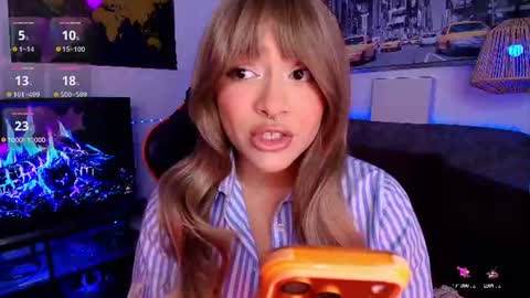 Snapshot of lolaasmith_21 chatting on 29, 7, 2026 lolaasmith_21 online show from 29, 7, 2026