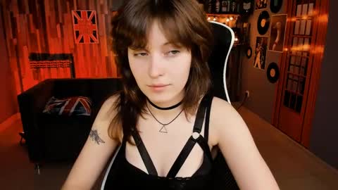 Snapshot of lolaasmus chatting on 30, 5, 2026 I consider myself the god Loki but life just calls me LOL online show from 30, 5, 2026