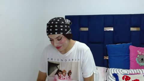 Snapshot of lolabloomx chatting on 2, 6, 2026 lolabloomx online show from 2, 6, 2026