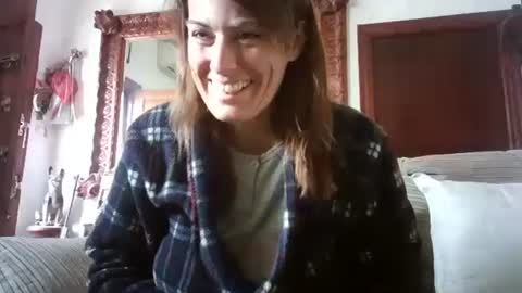 LOLA HUESO y ERIC online show from 1, 3, 2025