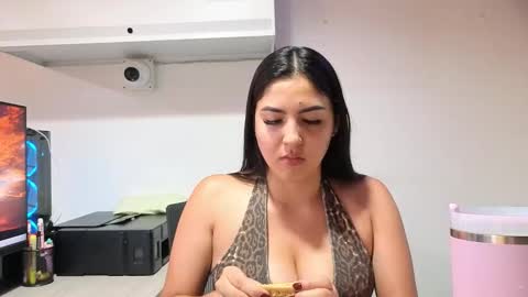 lolalola_12 online show from 22, 12, 2025