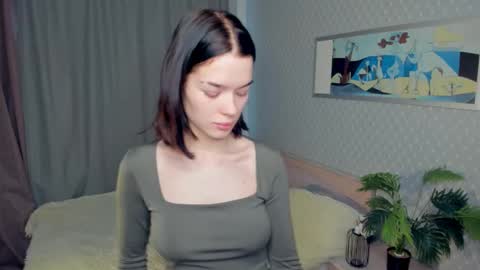 Snapshot of lolasoltren chatting on 20, 12, 2025 Tsarina online show from 20, 12, 2025