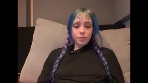 Snapshot of lole6913 chatting on 10, 11, 2025 lole online show from 10, 11, 2025