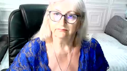 Snapshot of lolkaalyss chatting on 12, 7, 2026 LolkaAlyss online show from 12, 7, 2026