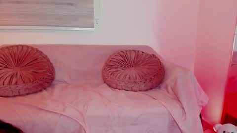 Lolly  online show from 8, 3, 2026