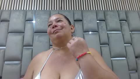 Snapshot of loly47 chatting on 19, 9, 2025 loly47 online show from 19, 9, 2025
