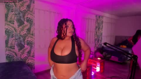 loly_marce online show from 4, 4, 2026