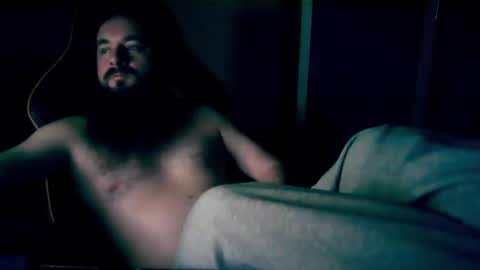 Snapshot of london_man1988 chatting on 6, 1, 2025 london_man1988 online show from 6, 1, 2025