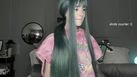 Snapshot of lonelly_lolly98 chatting on 25, 4, 2026 SABRINA online show from 25, 4, 2026