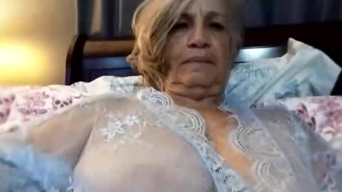 lonelylana1955 online show from 17, 10, 2025