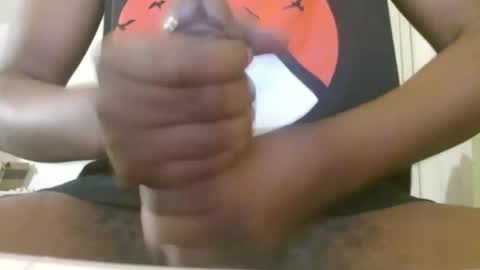 Snapshot of longblackcock28 chatting on 21, 9, 2025 longblackcock28 online show from 21, 9, 2025