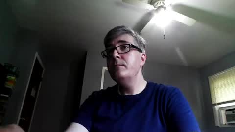 Snapshot of longisland420 chatting on 5, 8, 2026 longisland420 online show from 5, 8, 2026