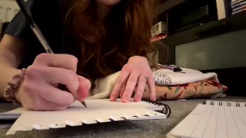 longlabiaslut online show from 3, 3, 2026