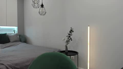 Eva online show from 4, 1, 2025