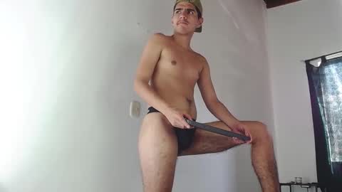 Snapshot of looki_16 chatting on 14, 1, 2025 looki 16 online show from 14, 1, 2025