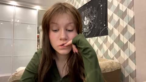 EVA online show from 27, 10, 2025