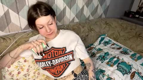 EVA online show from 23, 11, 2025