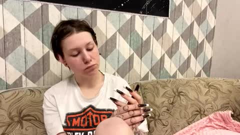 EVA online show from 30, 11, 2025