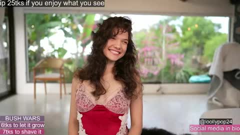 Snapshot of loollypop24 chatting on 1, 6, 2026 Chaturbatexxjessica online show from 1, 6, 2026