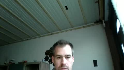 loonelyy online show from 5, 4, 2026