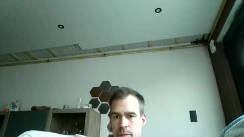 loonelyy online show from 31, 5, 2026