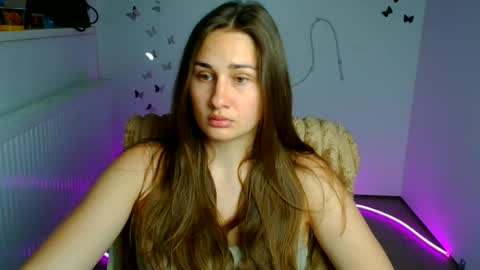 Snapshot of lora_kisses chatting on 22, 6, 2026 Lora online show from 22, 6, 2026