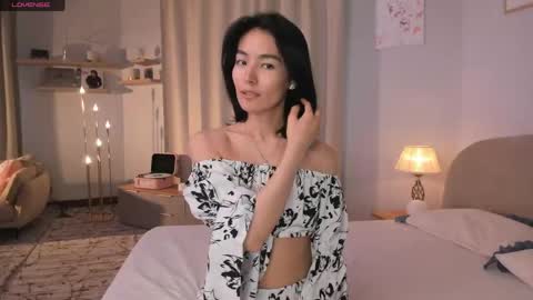 Lora control 2 min for every new Fan Club subscriber online show from 6, 4, 2026