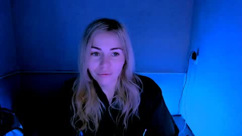 Lora online show from 14, 4, 2026