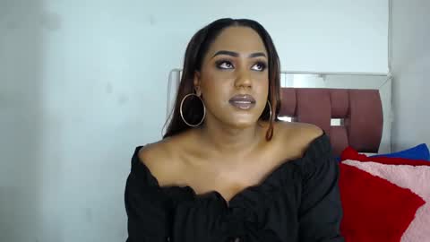 Loraine online show from 29, 10, 2025