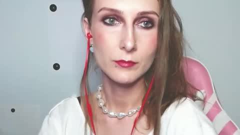 Lora  online show from 29, 3, 2026