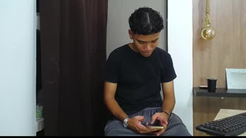 Snapshot of lord_jamess_ chatting on 8, 10, 2025 jamess online show from 8, 10, 2025